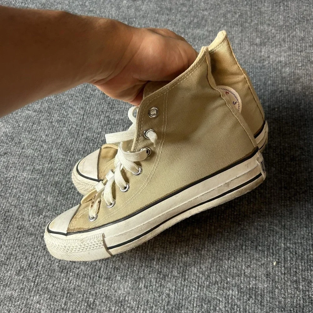 Vintage Converse Shoes Mens Size 5 Beige Chuck Taylor All Star 2 USA High Top